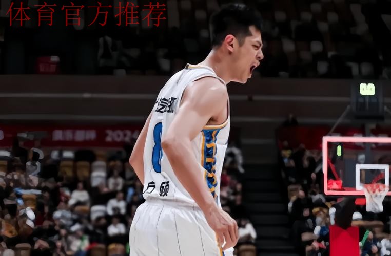 方硕全场出战14分钟，投篮3中3得到7分1篮板2助攻