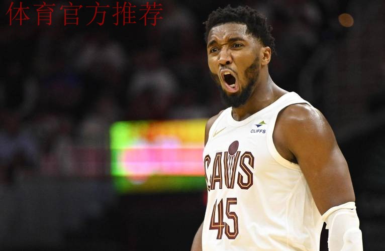 火箭114-104骑士！球员评价：3人优秀4人及格