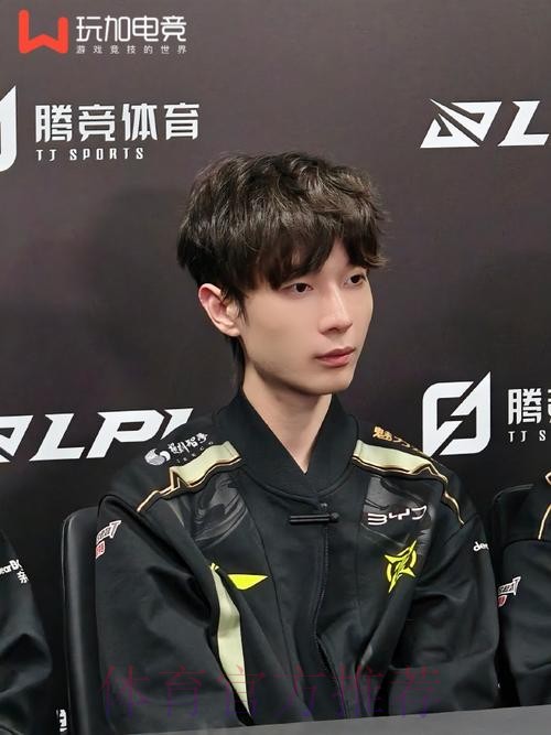 NIP中路开团击杀Leave希维尔，控死落地的ZDZ打出零换二拿下小龙