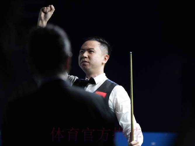 斯诺克大师赛:吴宜泽、肖国栋晋级八强 斯诺克大师赛:吴宜泽、肖国栋晋级八强